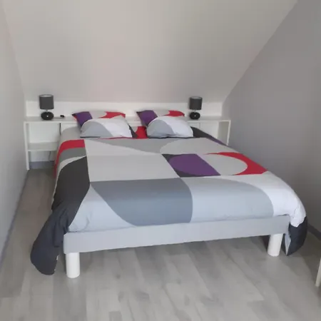 Individuel Chez Particulier Proche 24h Du Mans 度假居 *